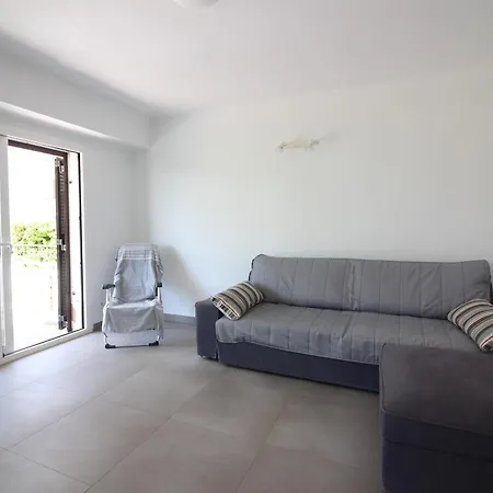 Apartment Renovado A 20m De La Playa En Con Terraza Y Parking - Es-228-124
